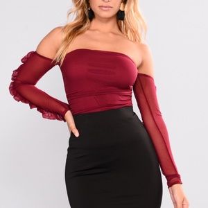 Maroon bodysuit size M used